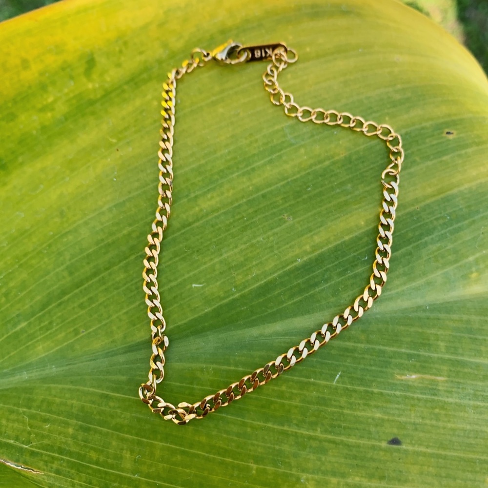 *SOLD*Cuban Link Bracelet (Small) - Picture 2 of 4